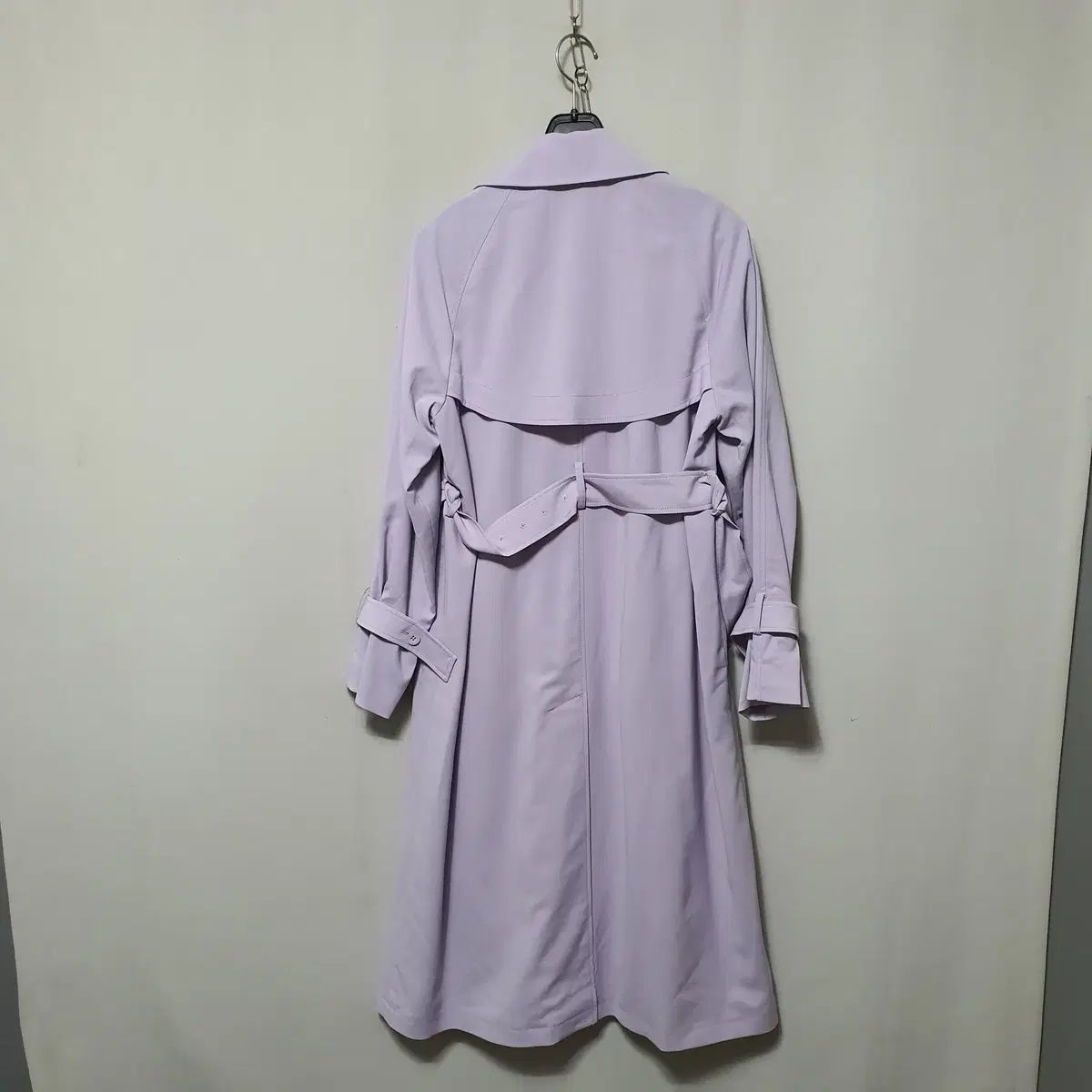 白地に藤紫 紫色の透過］ 糸魚川翡翠26g ヒスイ ひすい 糸魚川