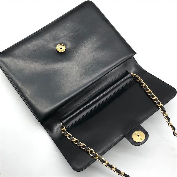 美品 CHANEL シャネル ココマーク プッシュロック カーフスキン