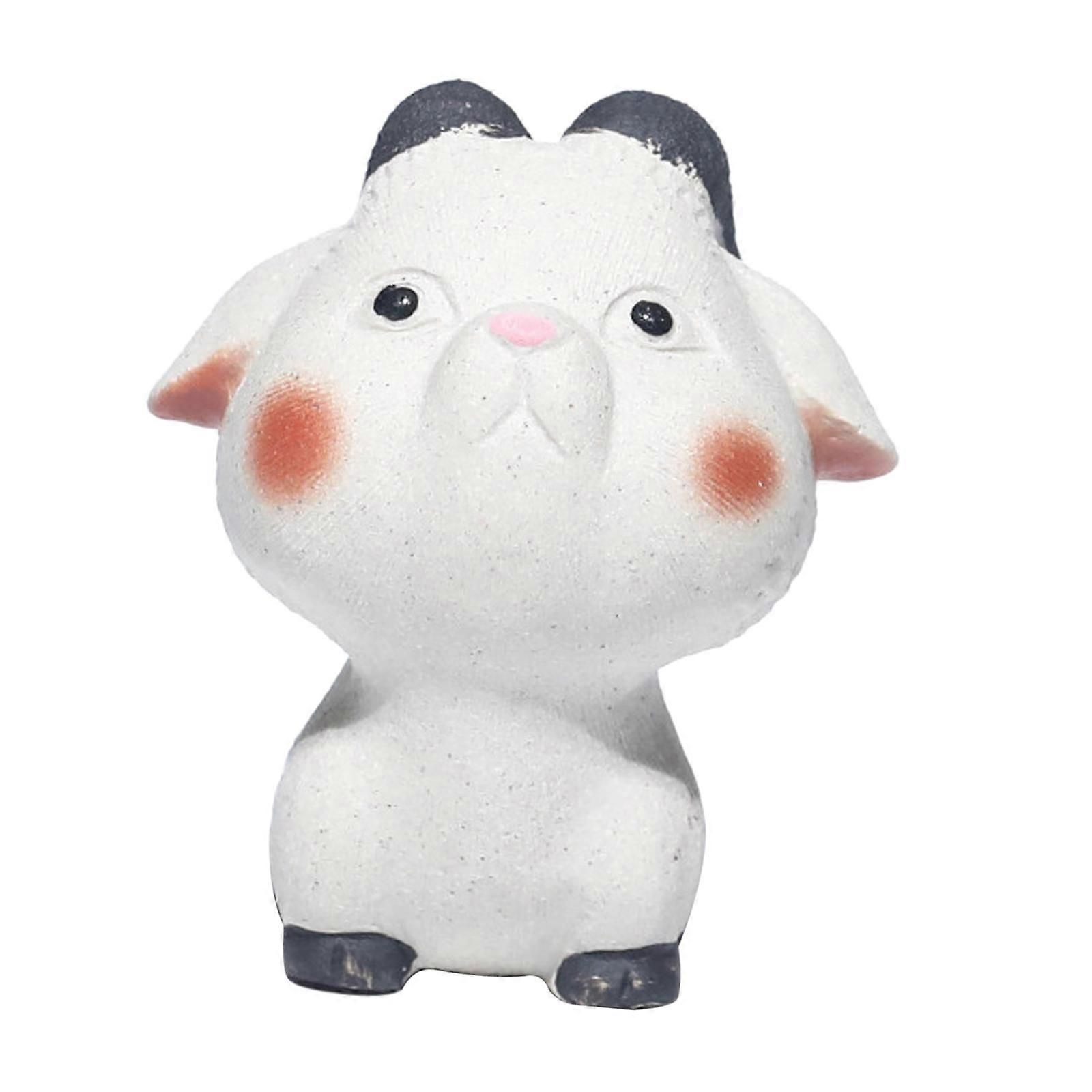 ヤギの卓上置物