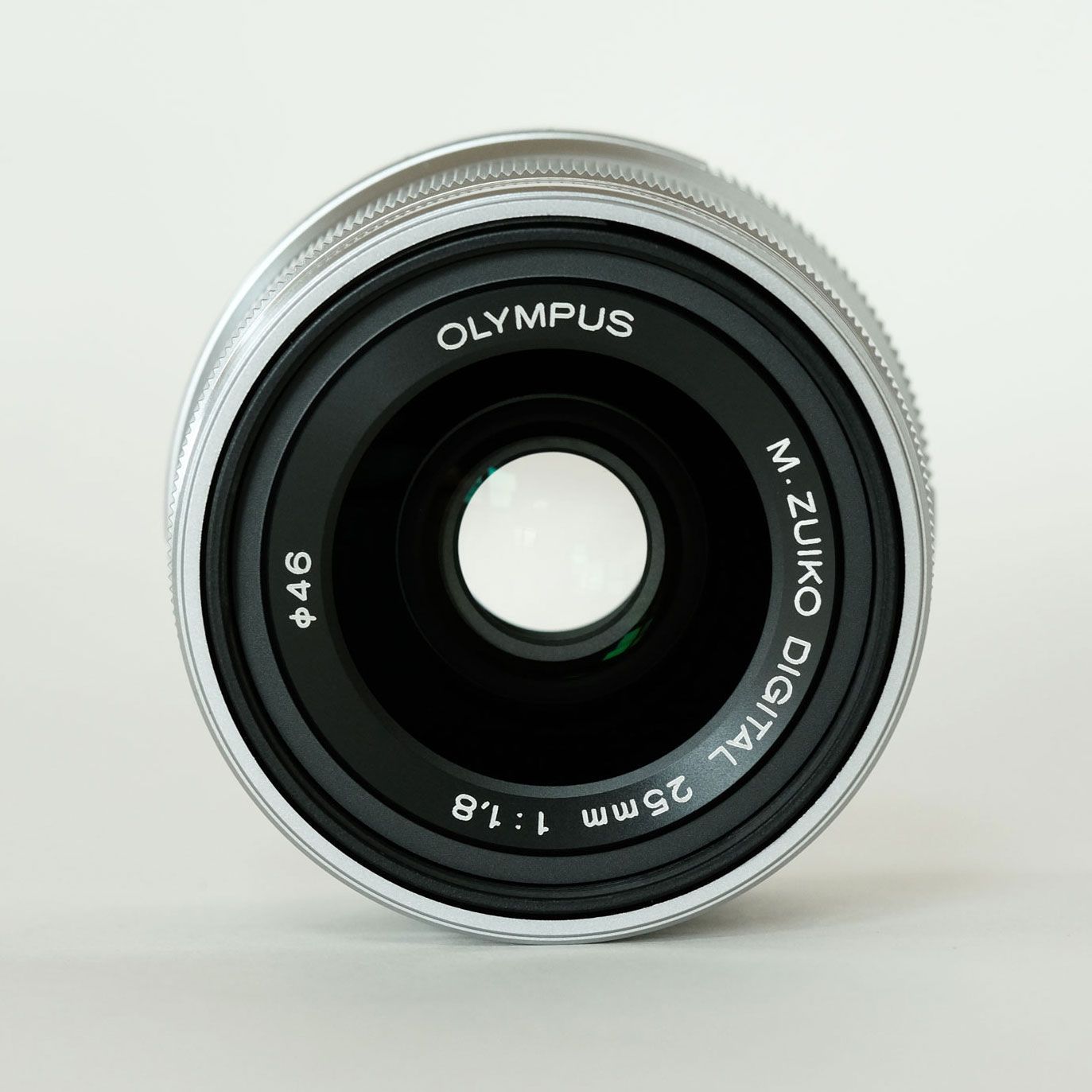 極美品｜フィルター付] OLYMPUS M.ZUIKO DIGITAL 25mm F1.8 シルバー 