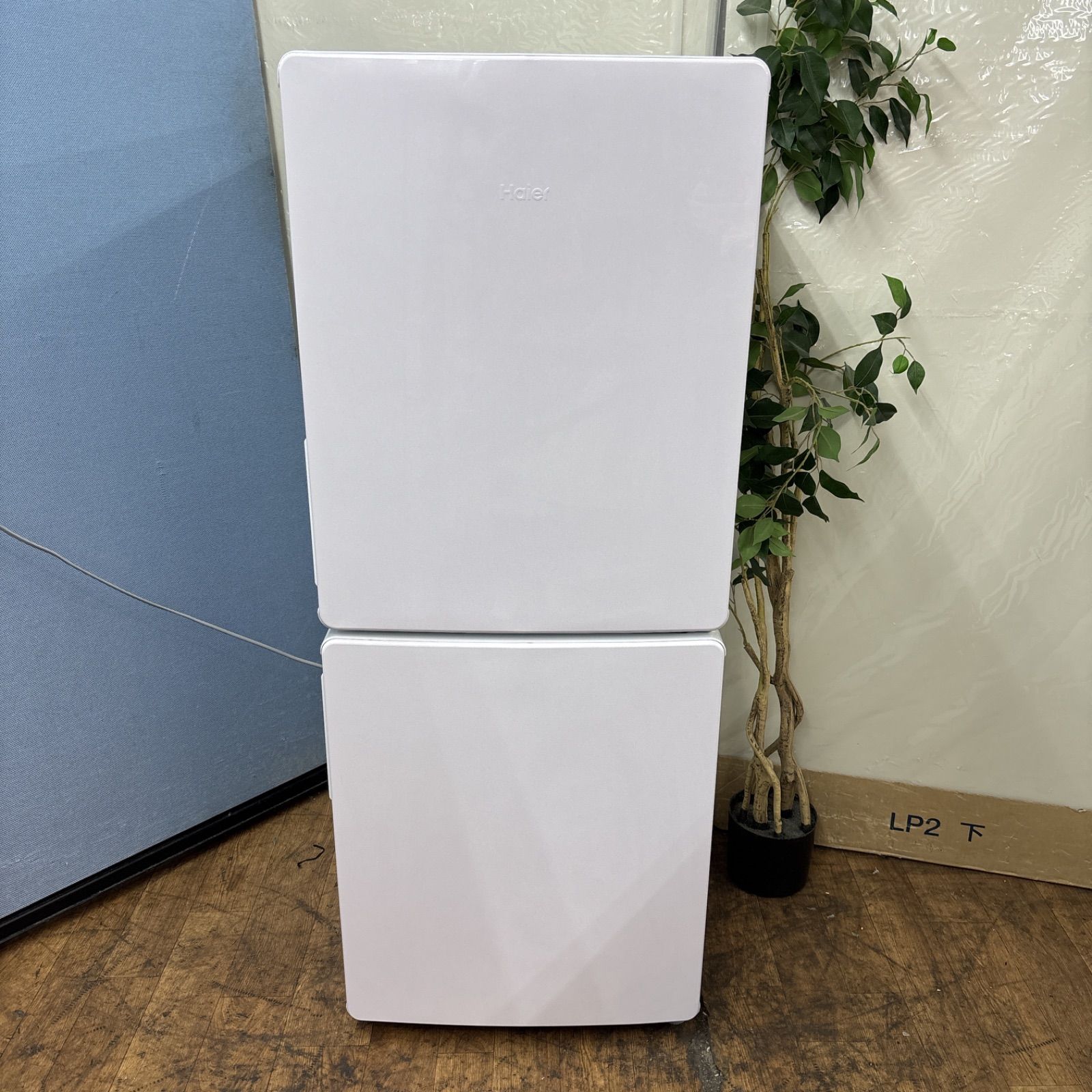 I360 ? 名古屋市近郊配送設置無料 2025年製の高年式♪ Haier 冷蔵庫 148L 動作 クリーニング済