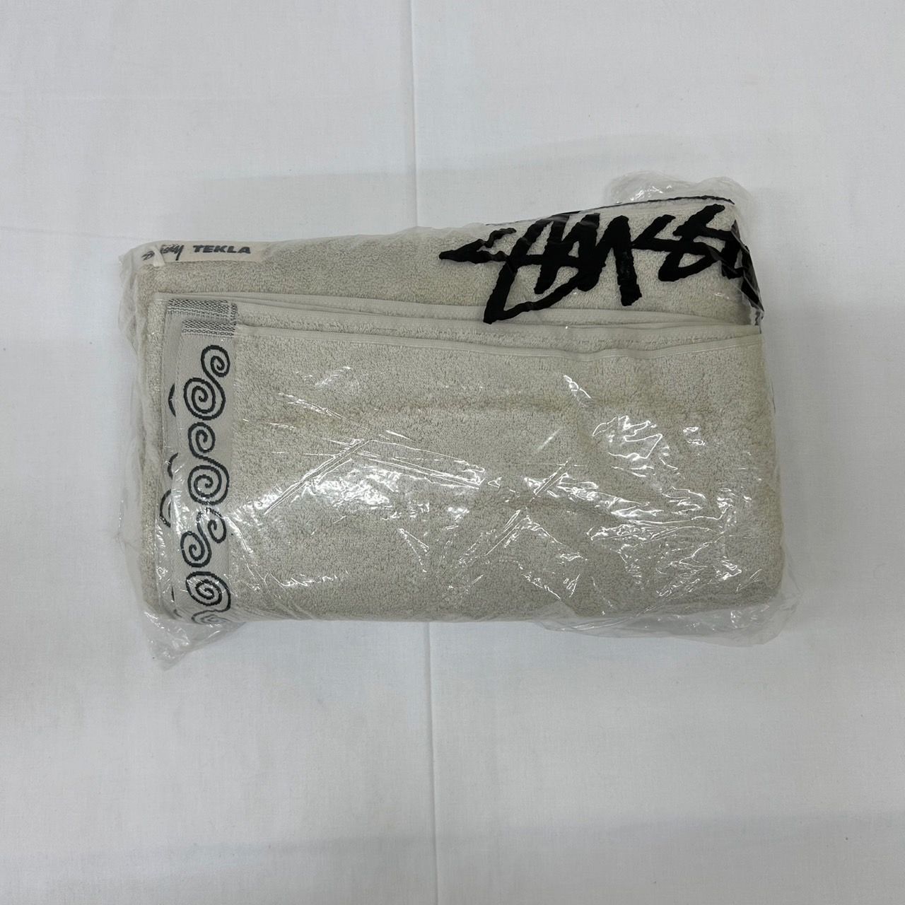 ステューシー×テクラ ビーチタオル アイボリー 100×150cm STUSSY×TEKLA 253419203