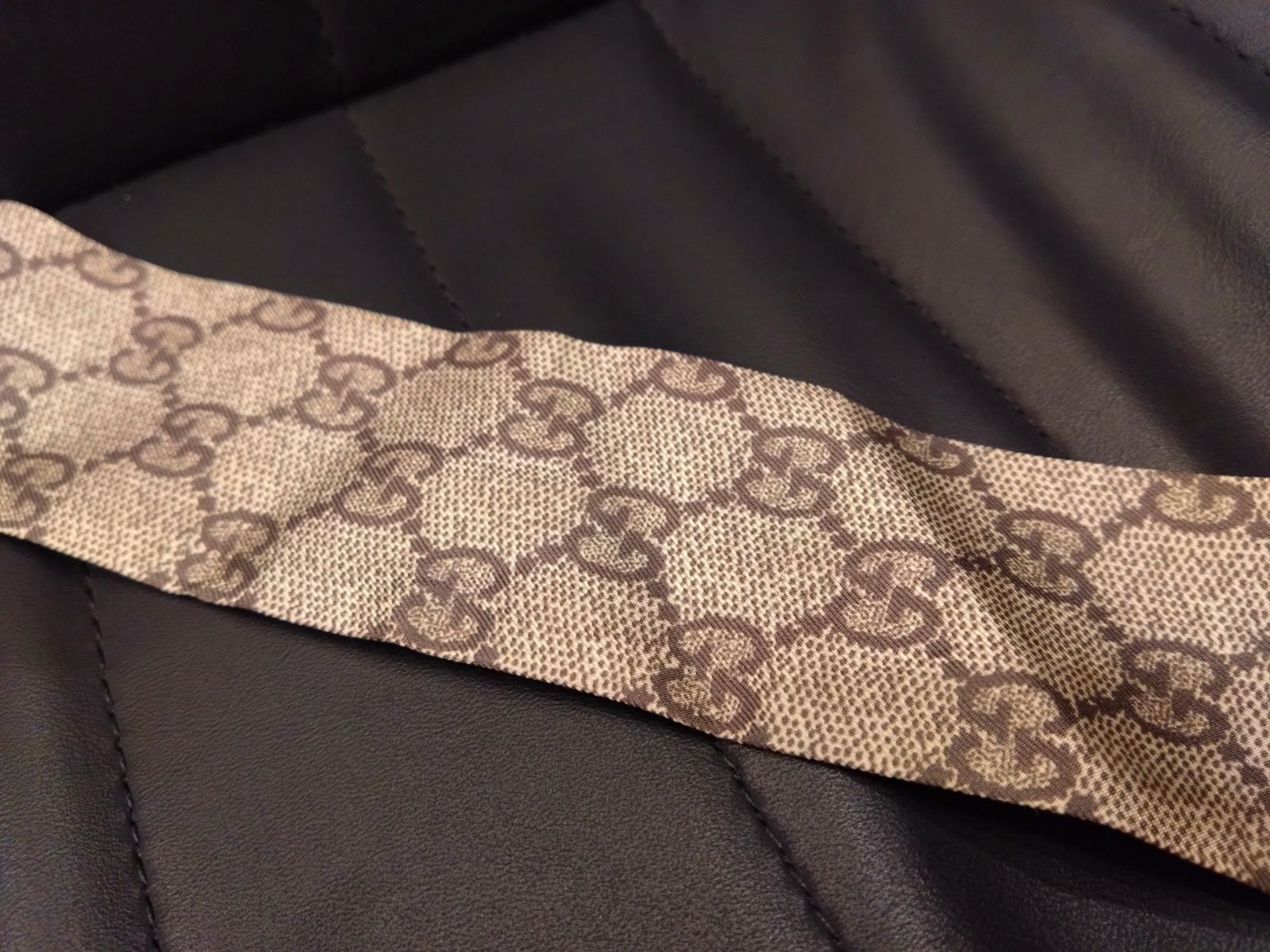 GUCCI グッチ