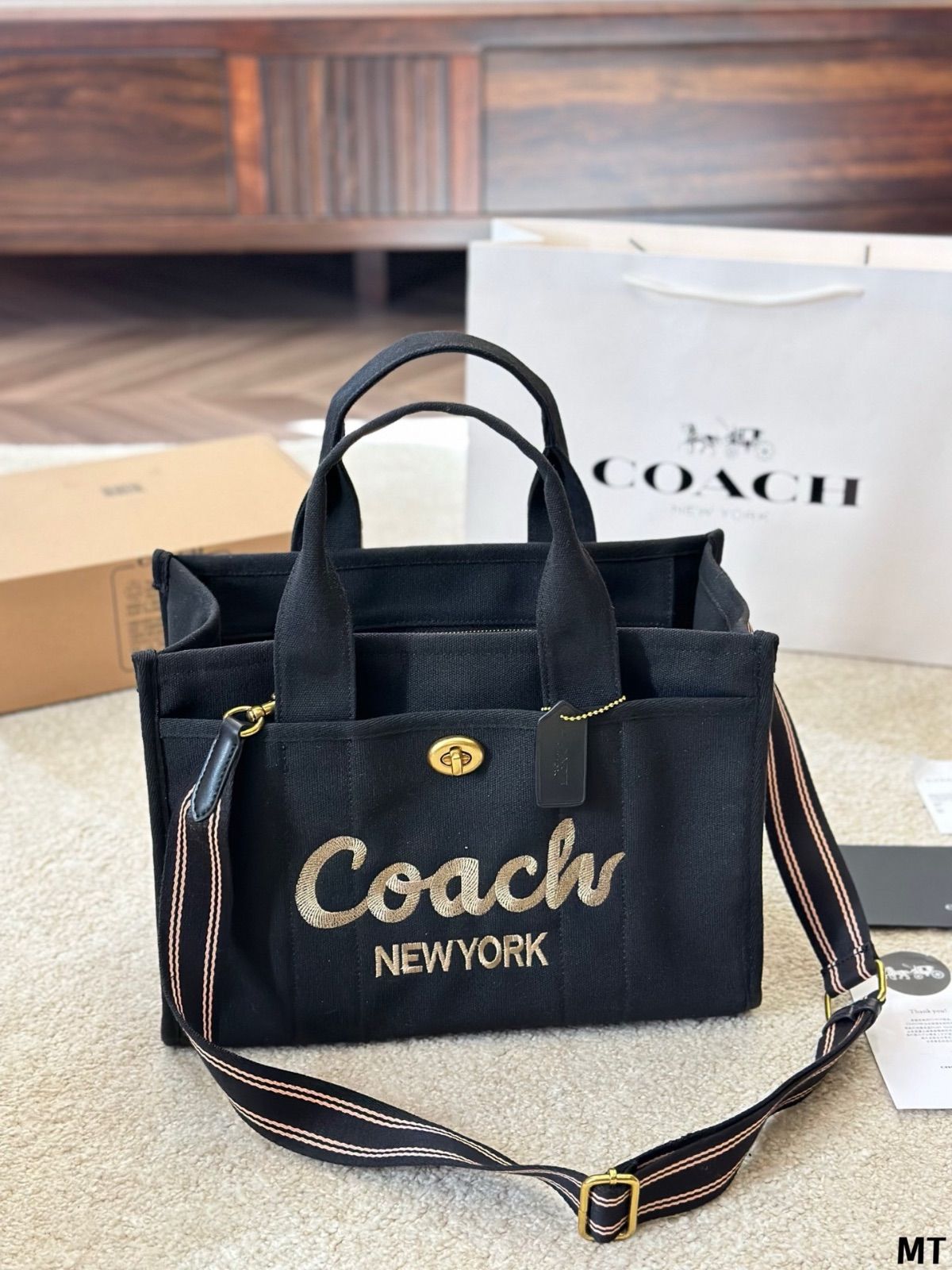 【新品未使用】COACH トートバッグ 34 カーゴ タグ付き