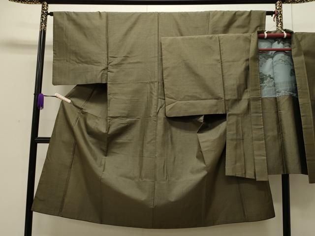 平和屋着物男性　本場大島紬　アンサンブル　80亀甲　正絹　逸品　CAAI5279dy