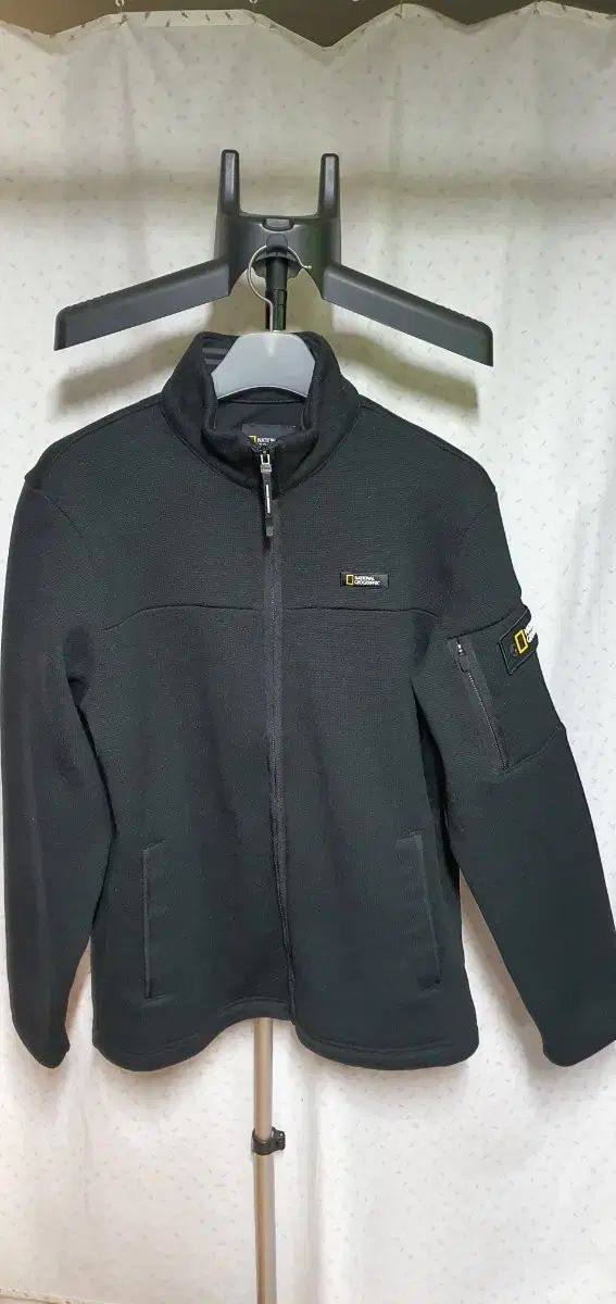 ナショナルジオグラフィック 正規品 フリースジップアップ