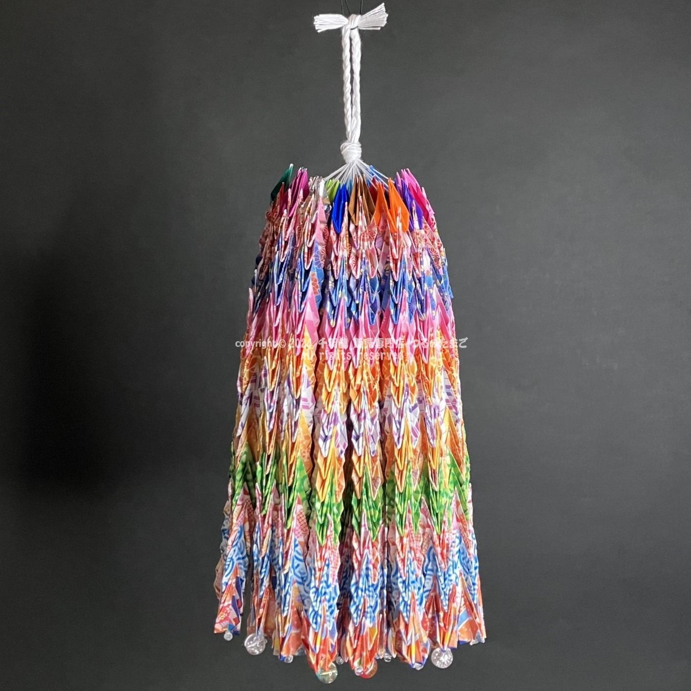 送料込み】縁起の良い数字『777羽の千羽鶴』（壁掛け千羽鶴 完成品