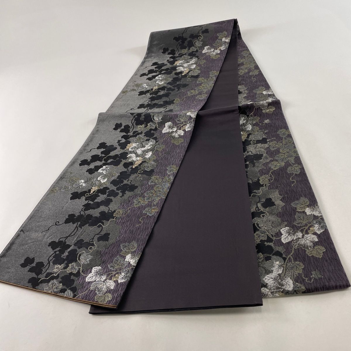美品 袋帯 逸品 黄金ムガ蚕 花唐草 鳥 灰紫 六通 正絹 中古