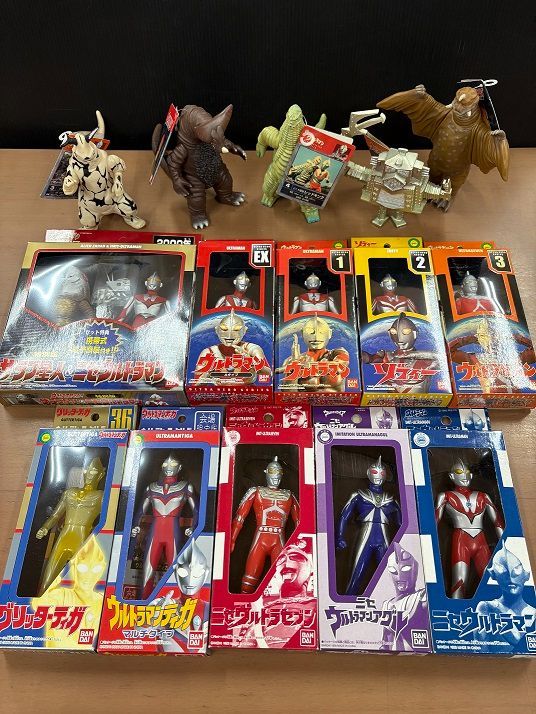 ウルトラマン ソフビ フィギュア まとめて ウルトラ怪獣シリーズ ヒーローシリーズ M9726