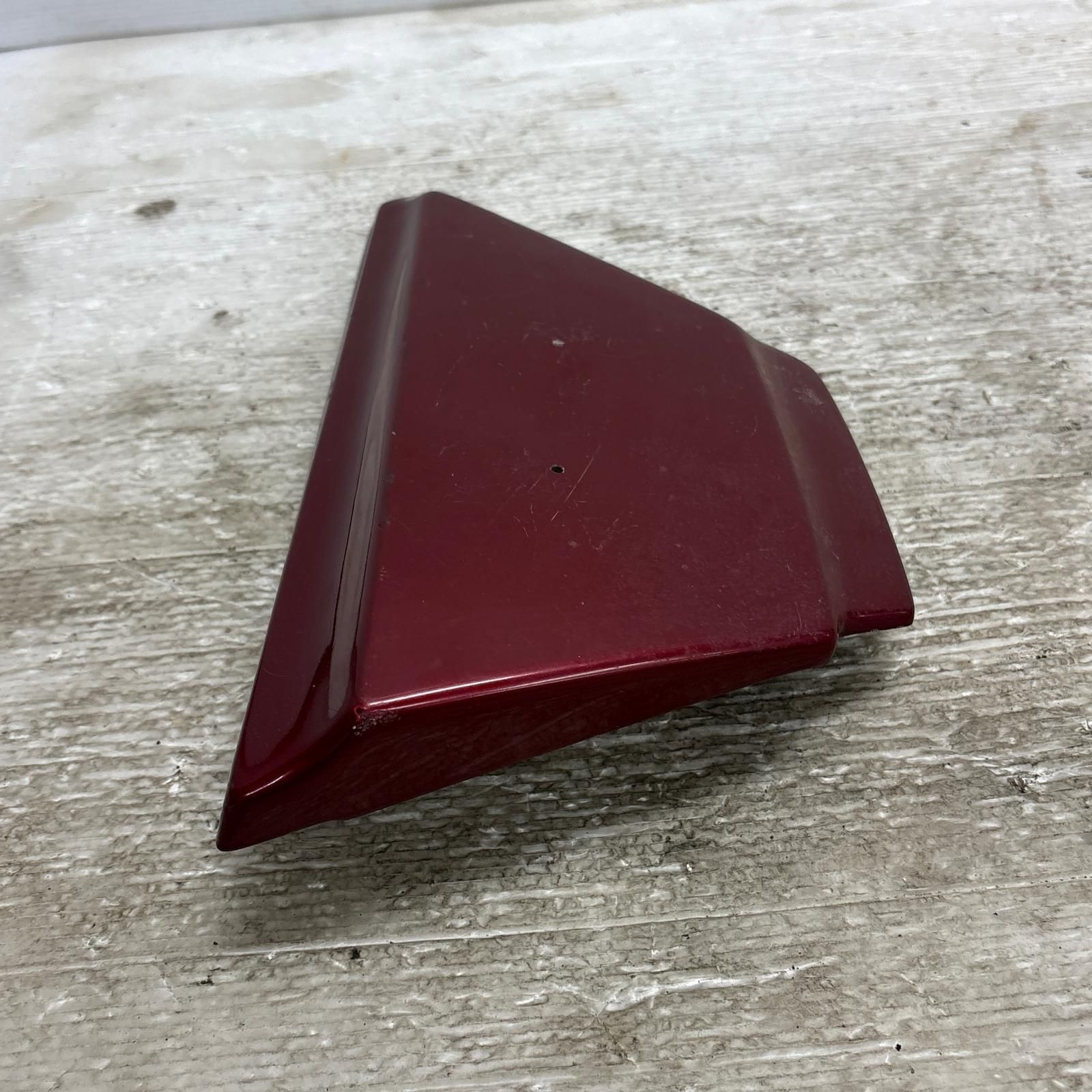 サイドカバー 左