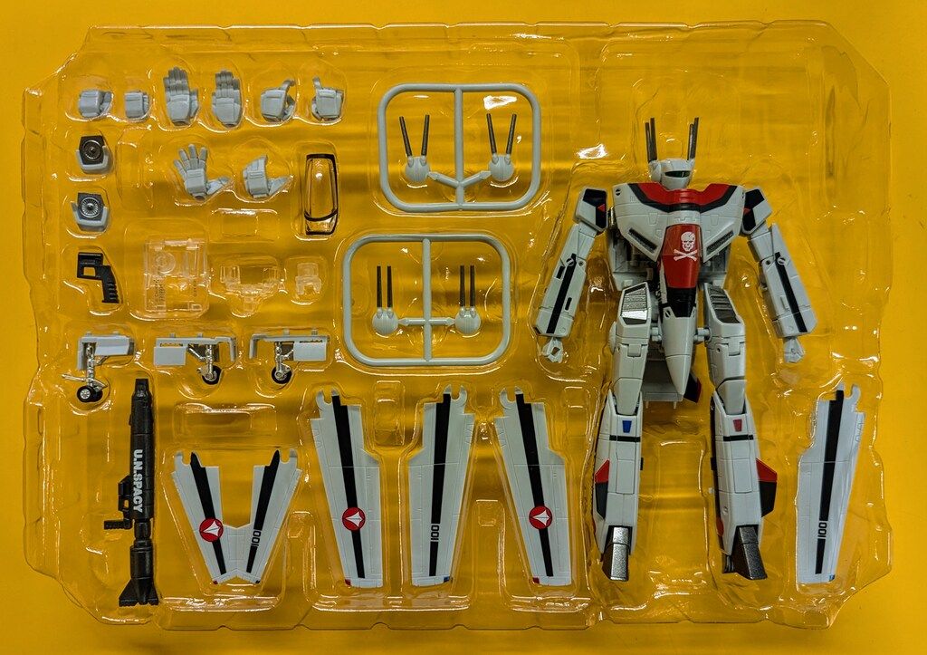 バンダイ HI-L R VF-1S ストライクバルキリー 一条輝機 バンダイ HI-L R VF-1S ストライクバルキリー(一条輝機) 【公式通販】