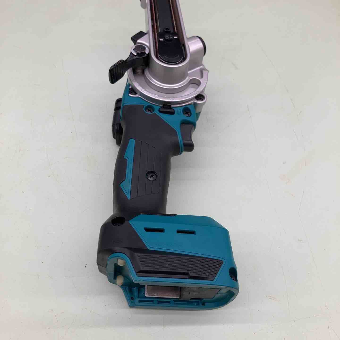 コードレスベルトサンダ BS180DZ