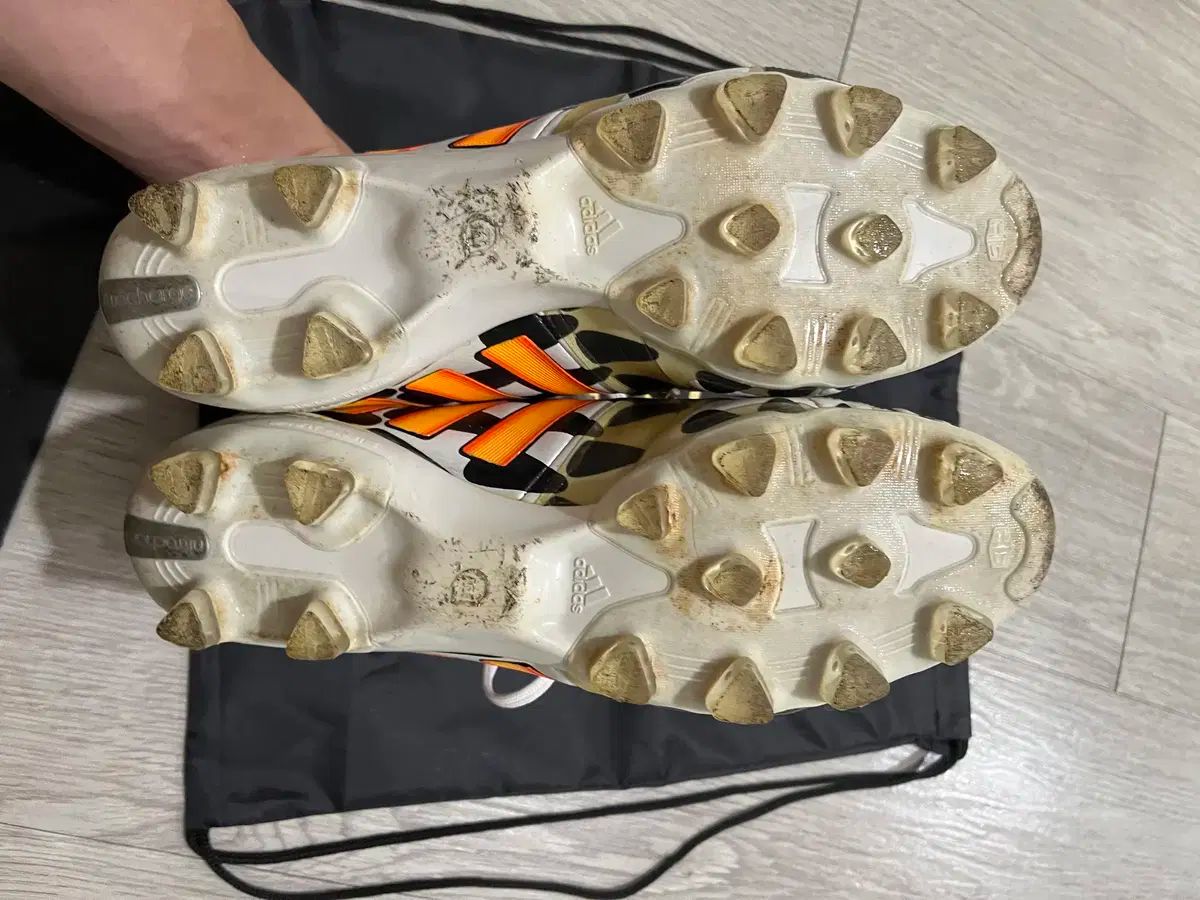 高品質 adidas アディダス ニトロチャージ HG WC 265 サッカーシューズ WWW_NOITHATQUANGTHANH_NET