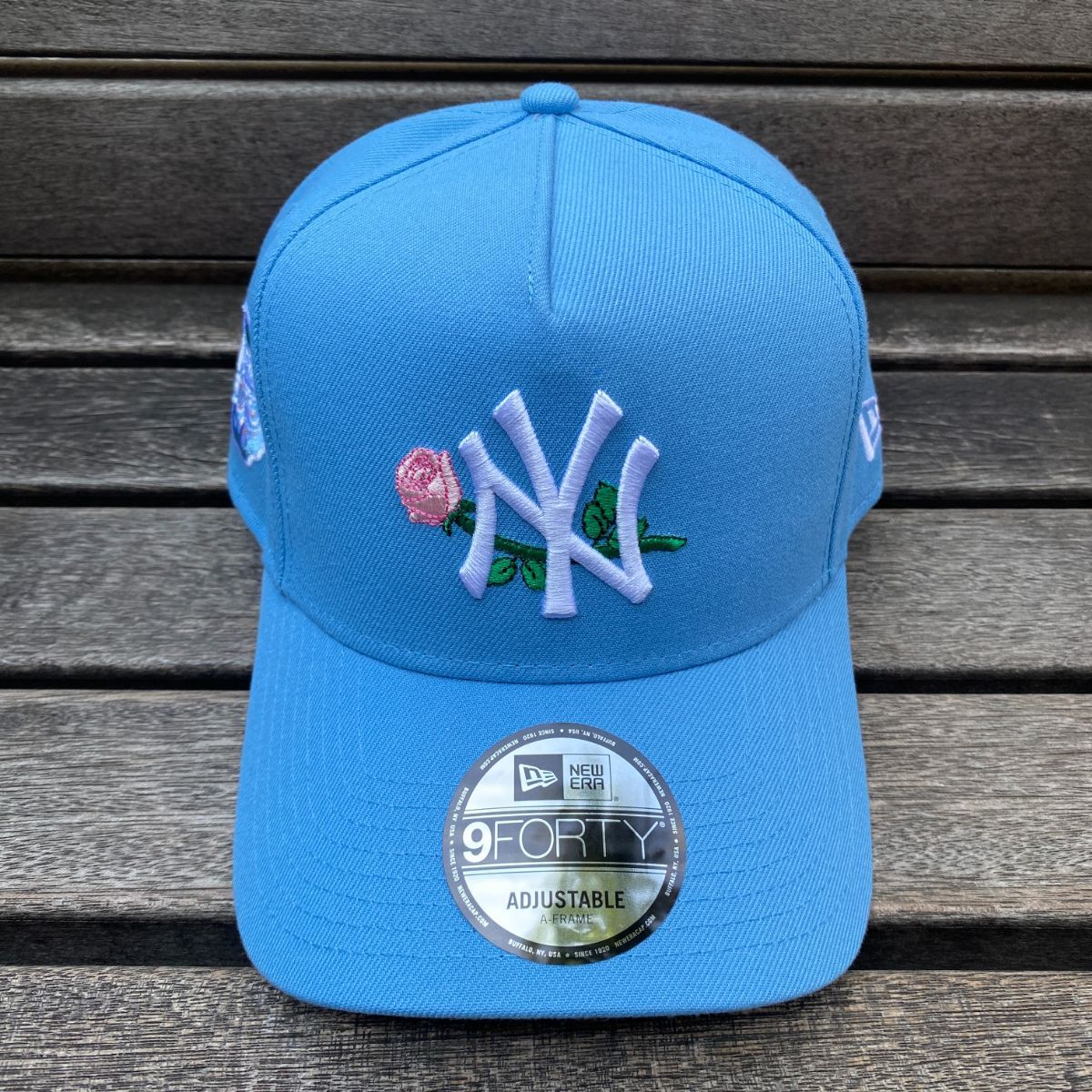 海外モデル NEW ERA NY ヤンキース アクア ローズ キャップ New Era MLB New York Yankees 9Forty A-Frame Rose Snapback