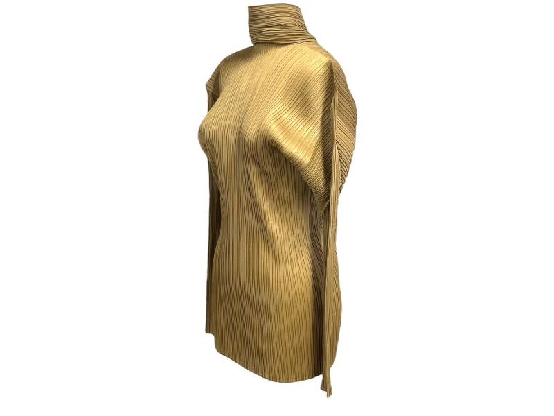 【訳あり】プリーツプリーズ　イッセイミヤケ　半袖カットソー　ベージュ　3 PLEATS PLEASE ISSEY MIYAKE（カットソー(半袖/袖なし)）の