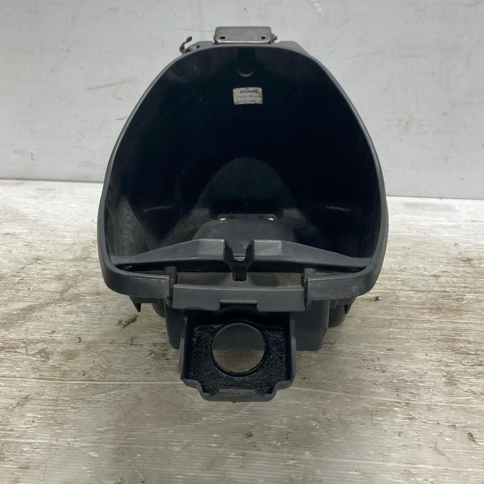 HONDA スーパーディオ AF27 メットインボックス ホンダ 71916 中古