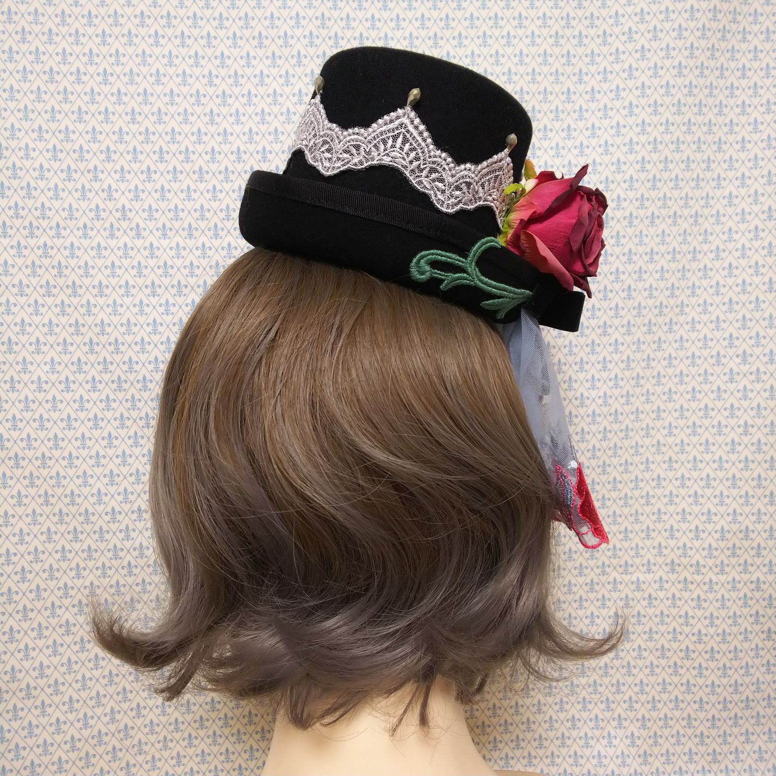 Fairy Mead◇ローズ＆キャンドルレースミニハット◇黒 赤 シルバー