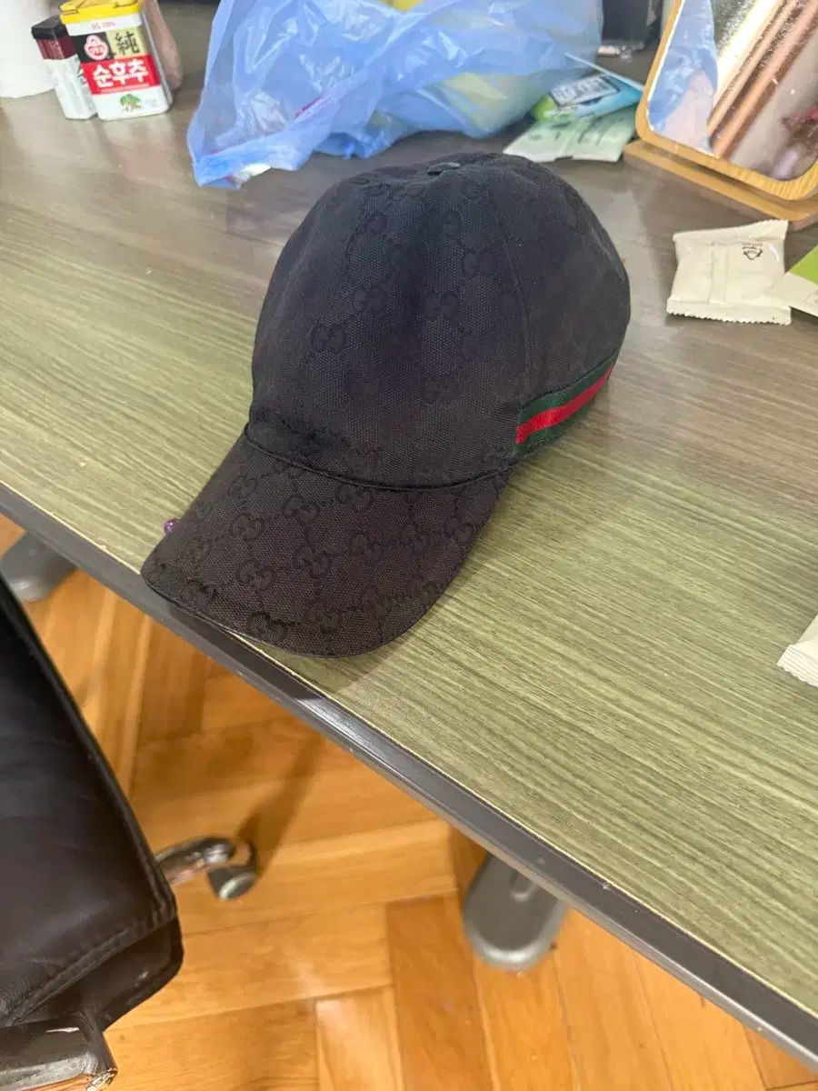 グッチ GG ロゴ ブラック ベースボールキャップ