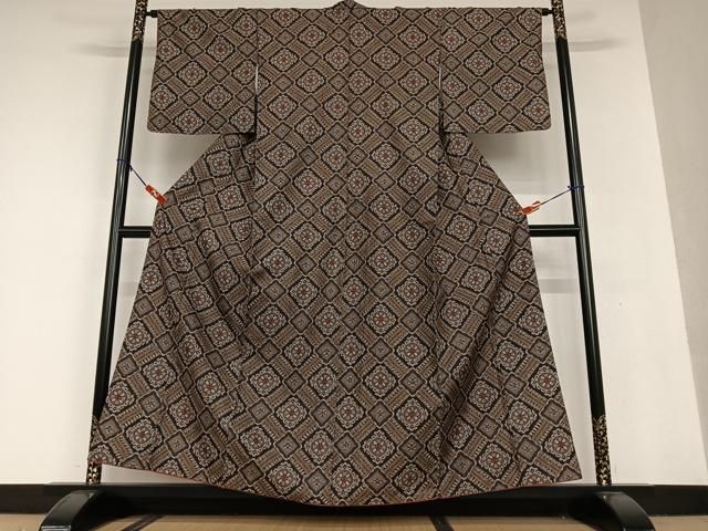 平和屋着物○本場大島紬 割込み絣 花菱文 正絹 逸品 AAAU8350zg - メルカリ 