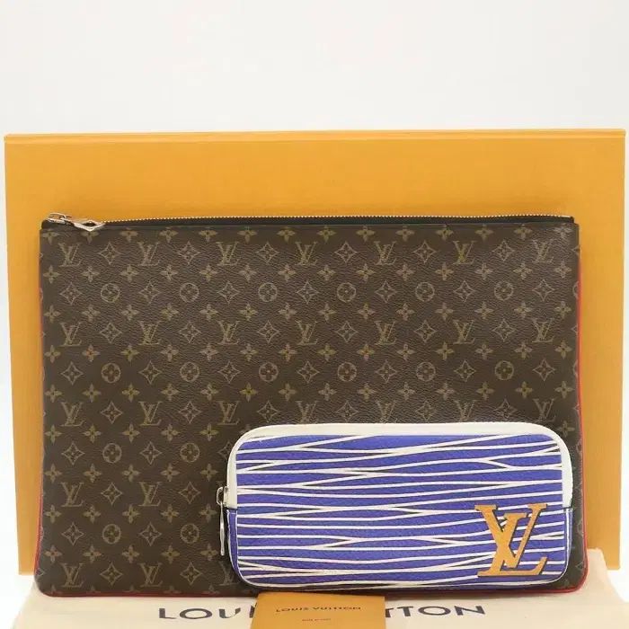 Louis Vuitton ルイヴィトン モノグラム エピ ポシェット A4 マルチポケット