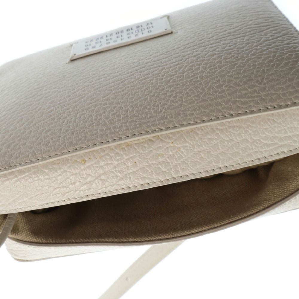 Maison Margiela 11 (メゾンマルジェラ11) 5AC ミディアム カメラ 