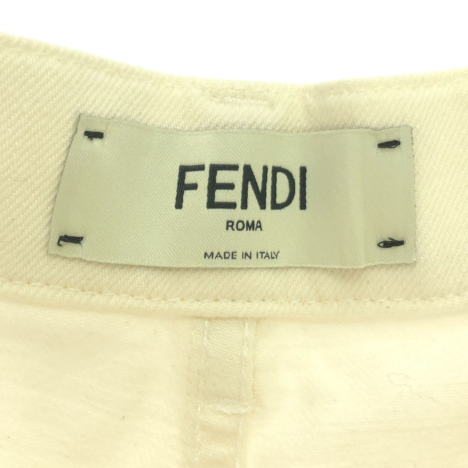 フェンディ ショートパンツ