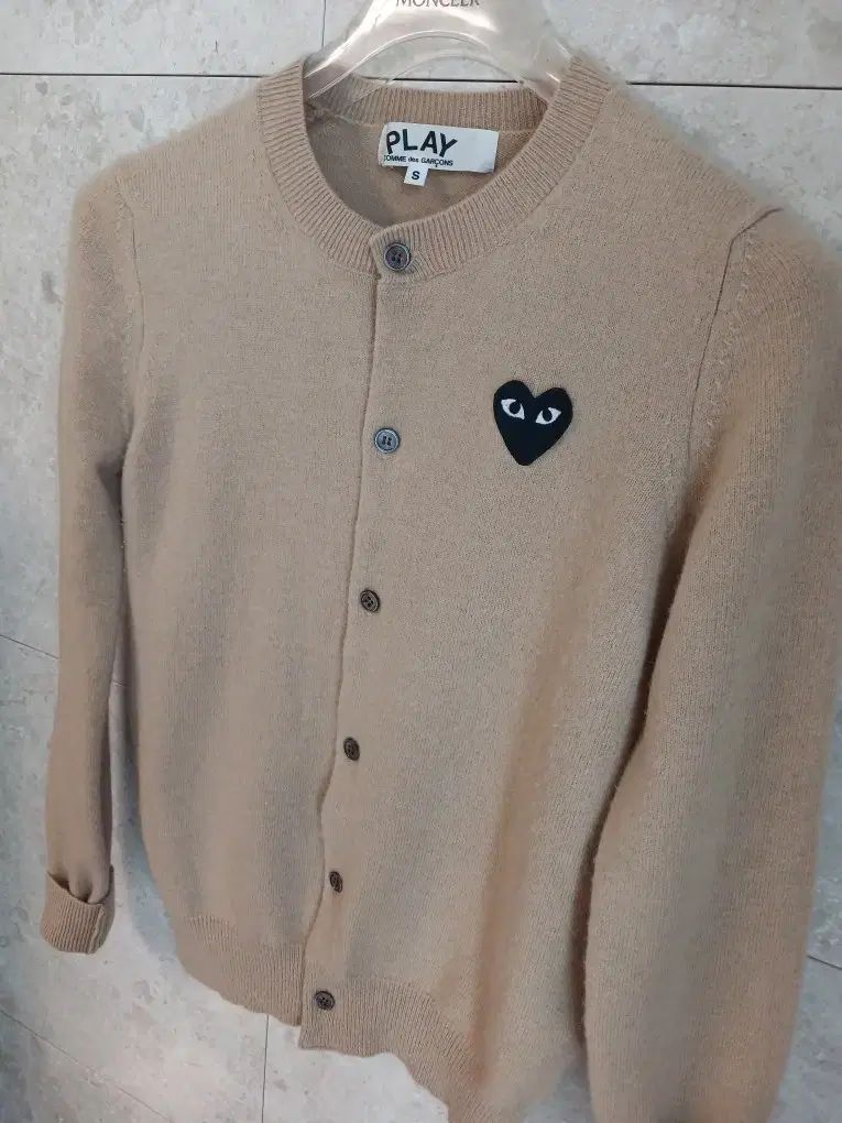 COMME