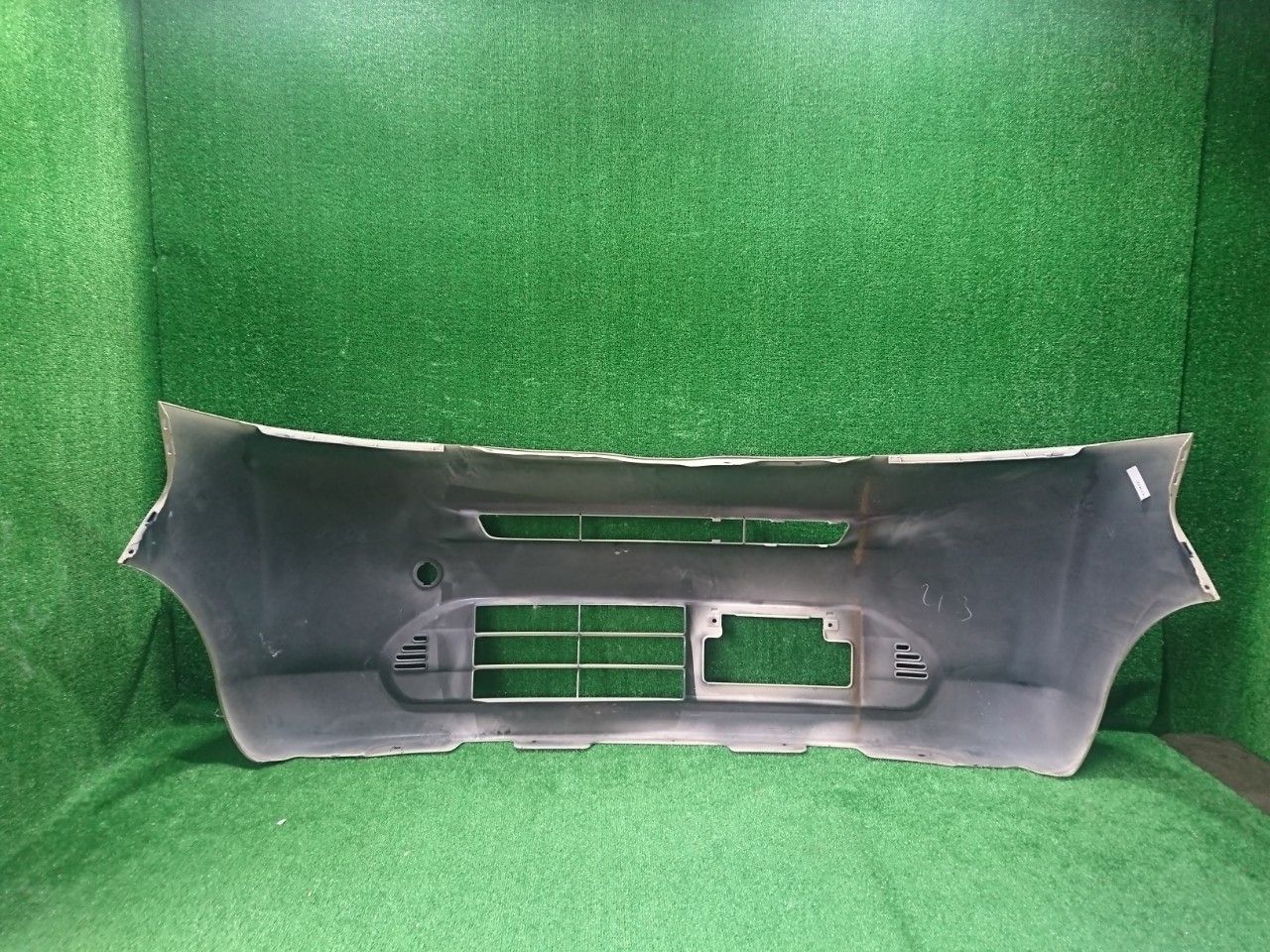 フロントバンパー ベージュ