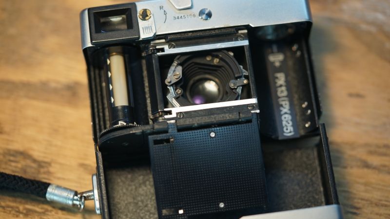 露出計稼働 シャッターok Rollei 35シンガポール 露出計稼働 シャッターok Rollei 35シンガポール