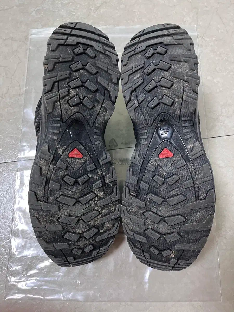 Salomon サロモン
