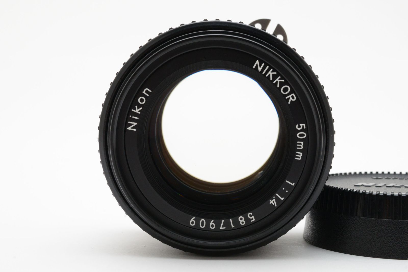【美品】Nikon Ai-S NIKKOR 50mm F1.4 ニコン フード付 美品・フード付 Nikon Ai-s Nikkor 50mm f/1.4 標準MFレンズ（HR-2