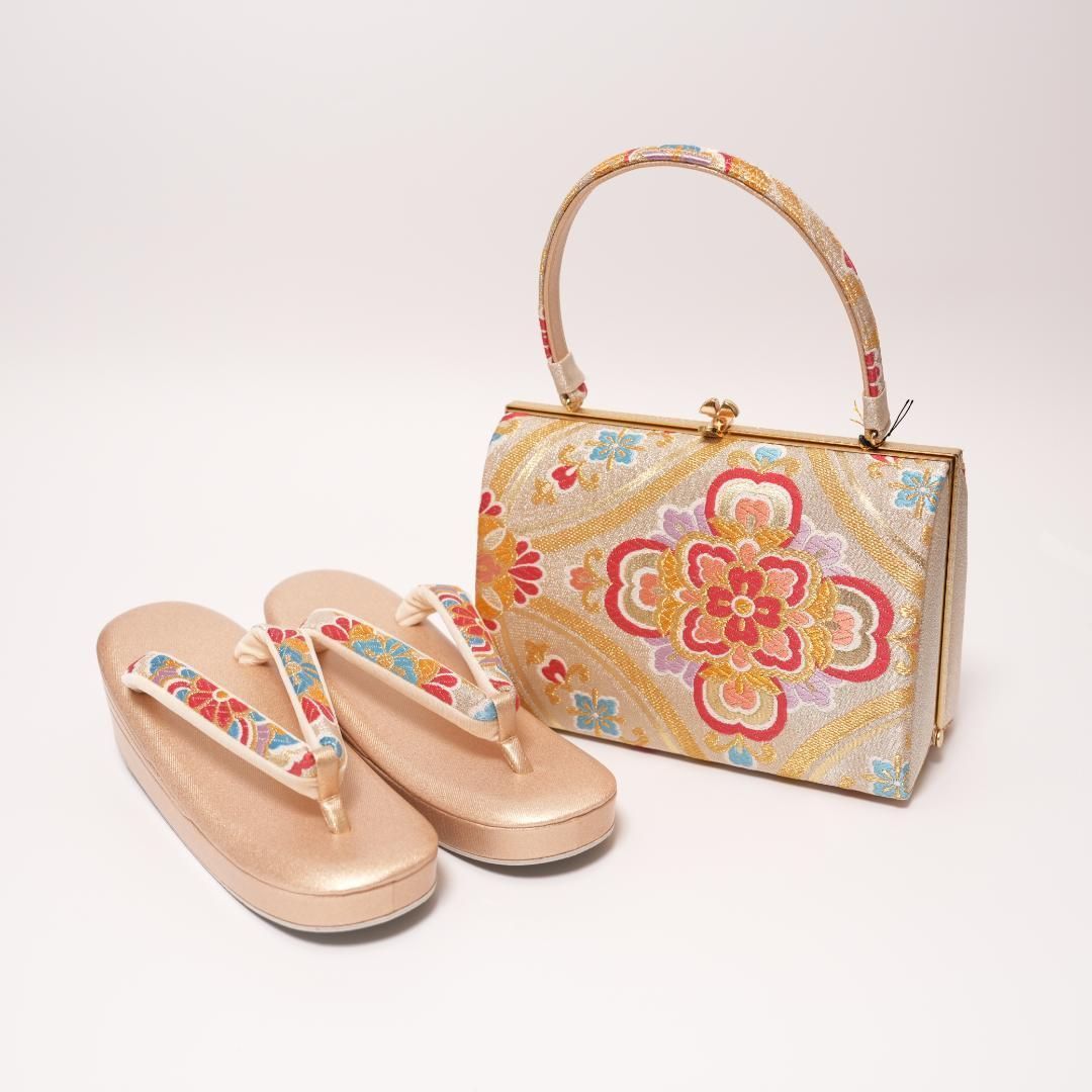 未使用 草履バッグセット 西陣織 成人式 結婚式 振袖 卒業式袴にも 未使用 草履バッグセット 西陣織 成人式 結婚式 振袖 卒業式袴にも