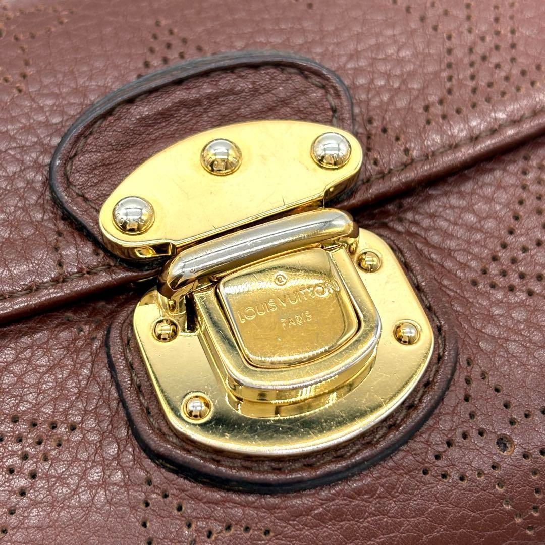 ルイヴィトン マヒナ ポルトフォイユ アメリア 長財布 ブラウン M95995