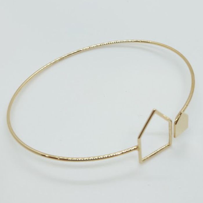 ♪7日以内にお届け☆ALIITA☆ ハウスバングル ♪7日以内にお届け☆ALIITA☆ ハウスバングル - メルカリ