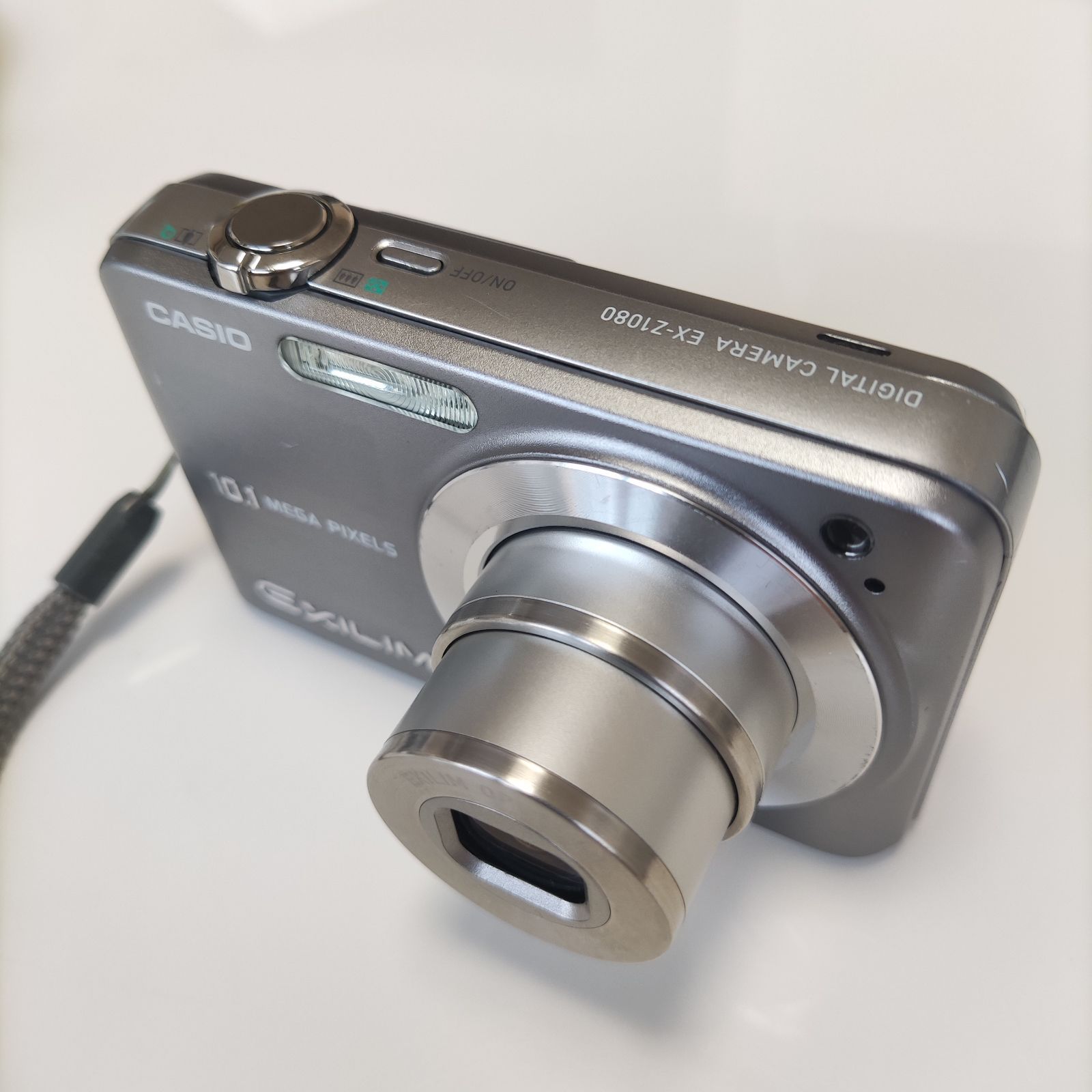 CASIO EXILIM OPTICAL 3x シルバー ストラップ付き - メルカリ