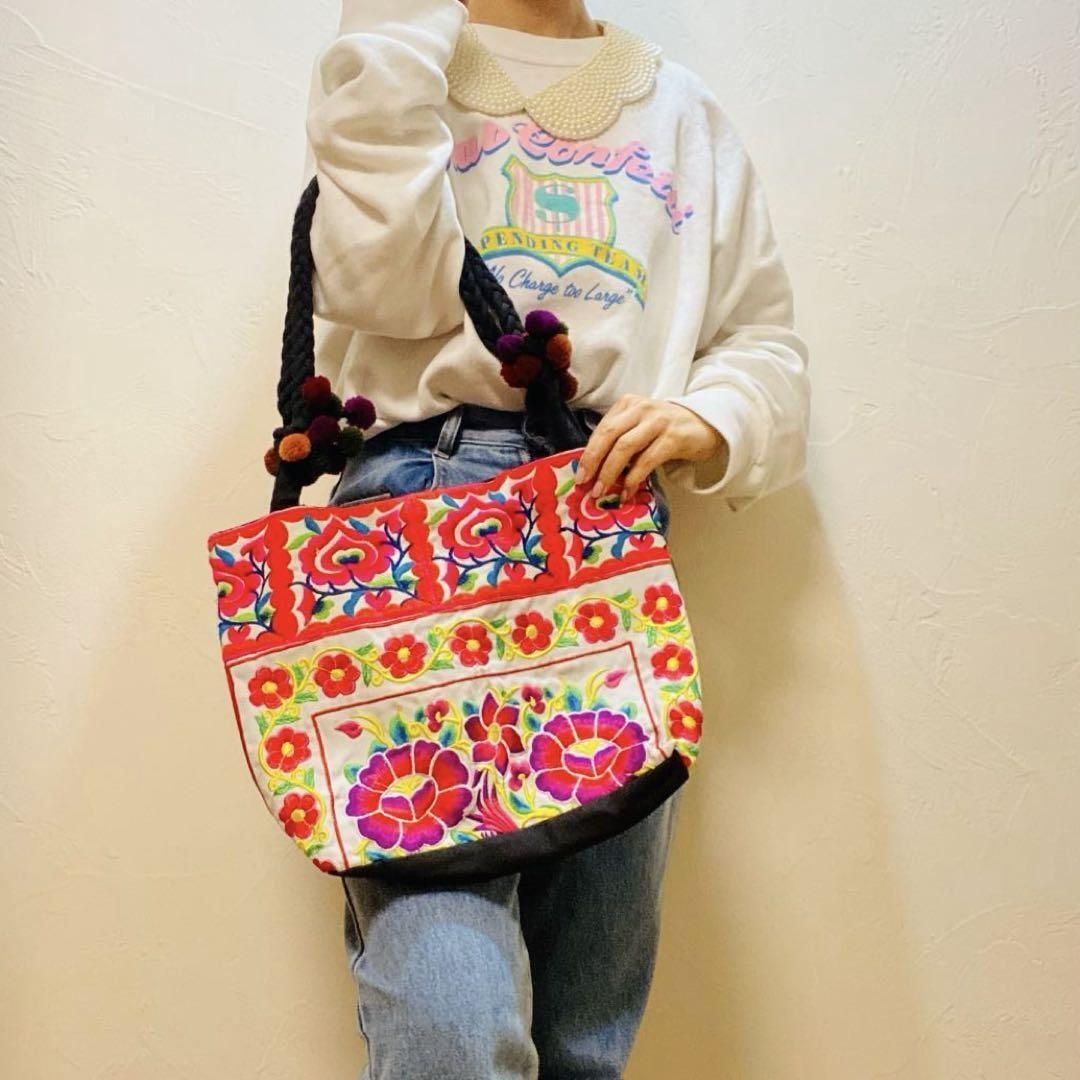 hand made タイ刺繍トートバッグ カラフル