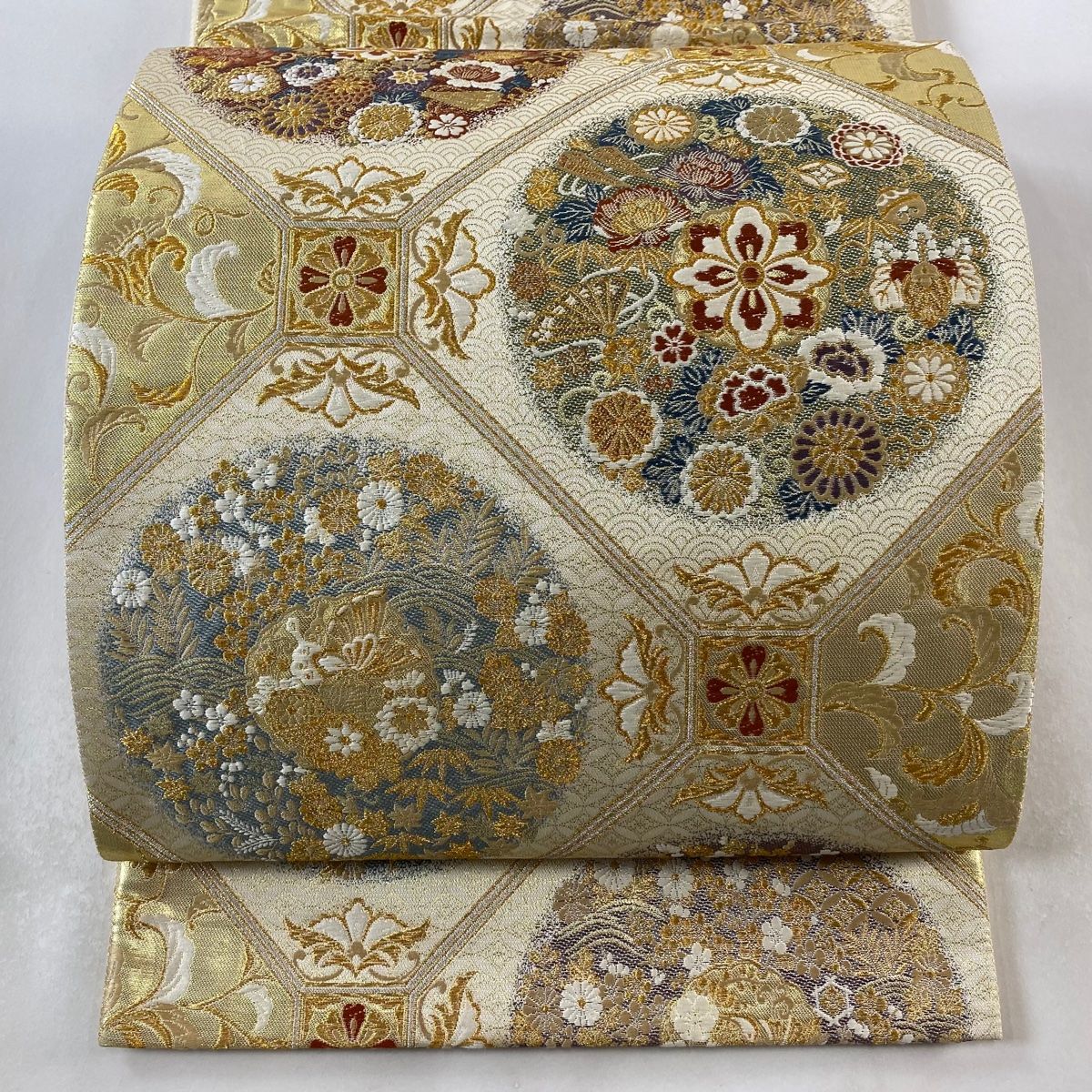 袋帯 秀品 蜀江文 草花 箔 金糸 ベージュ 六通 正絹 【中古
