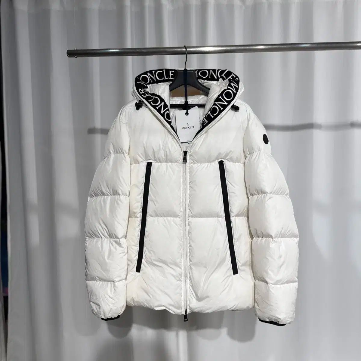 MONCLER モンクレール モントクラール ダウンジャケット 白 4 サイズ