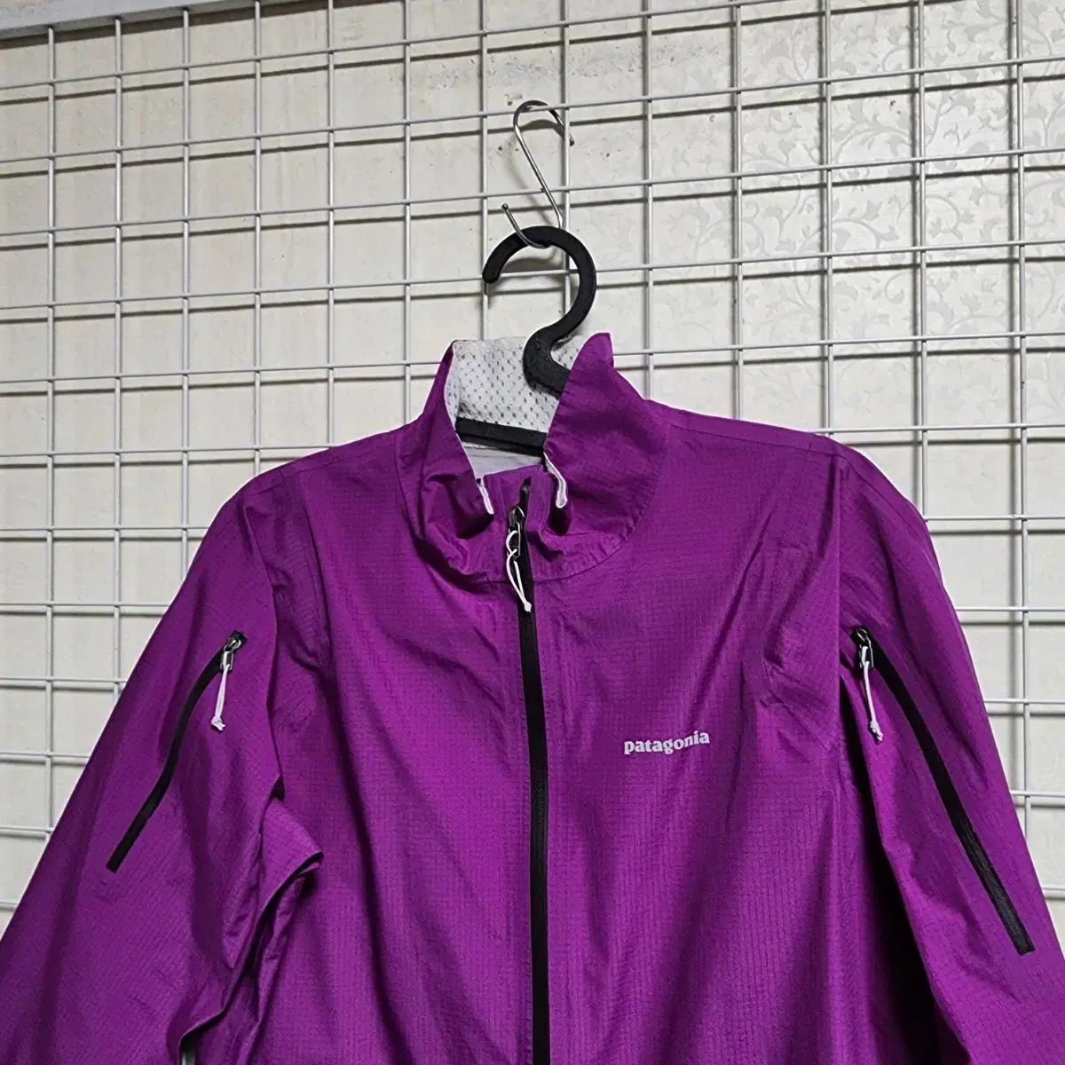 女性 L