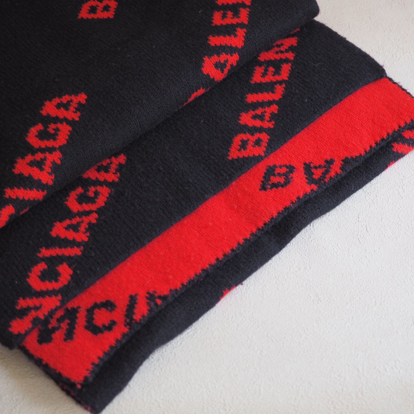 バレンシアガ BALENCIAGA18AW オールオーバー ロゴマフラー ネイビー 