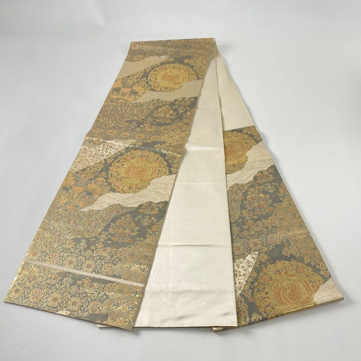 袋帯 美品 秀品 落款 服部織物 こはく錦 華文 花唐草 金糸 箔 金色 六 