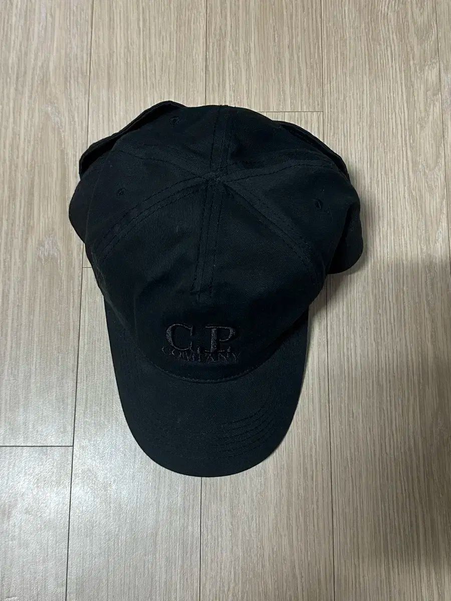 C P COMPANY 帽子