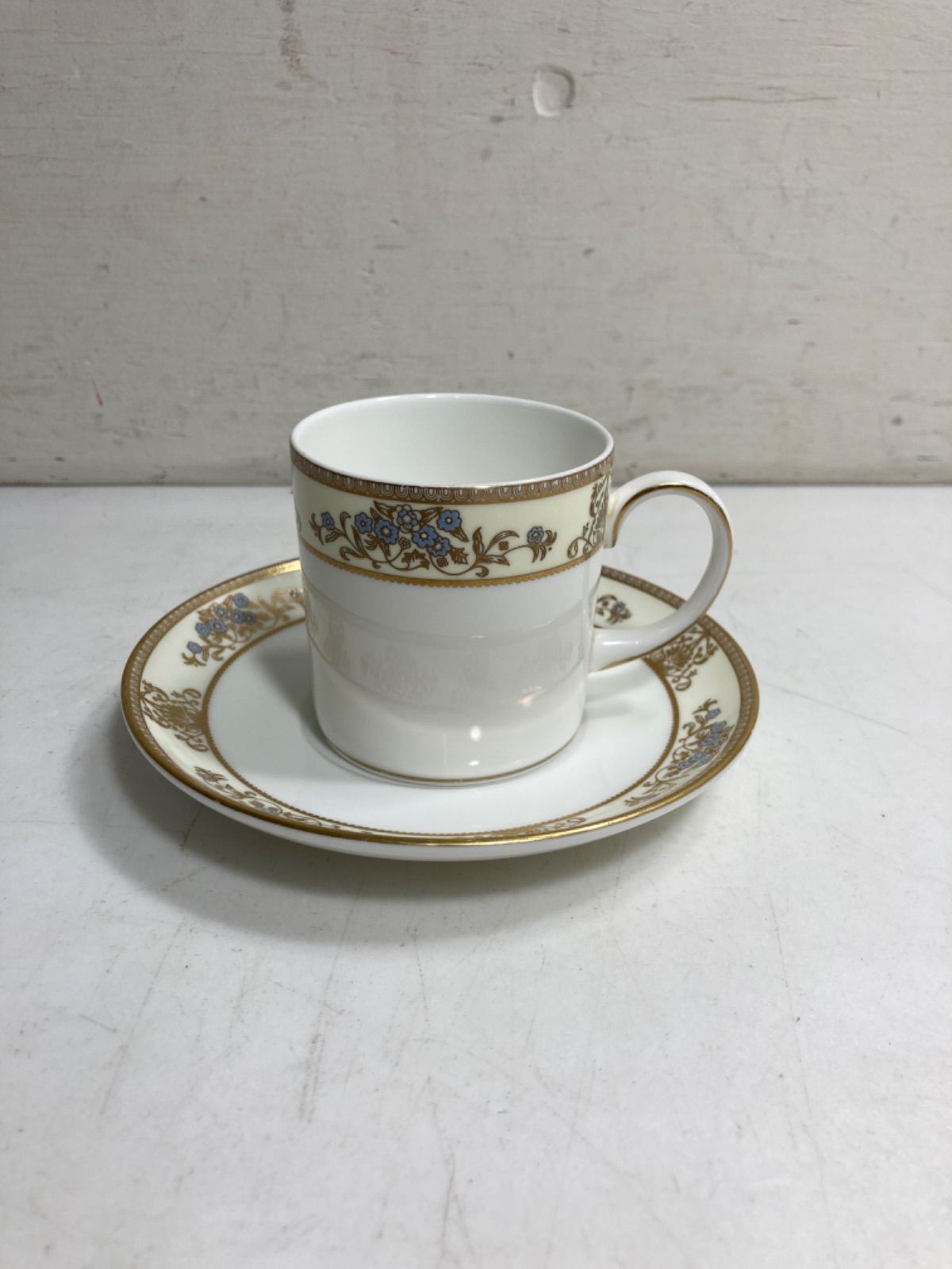 ☆お値下げ！ WEDGEWOOD ウェッジウッド 黒壺バックスタンプ カップ