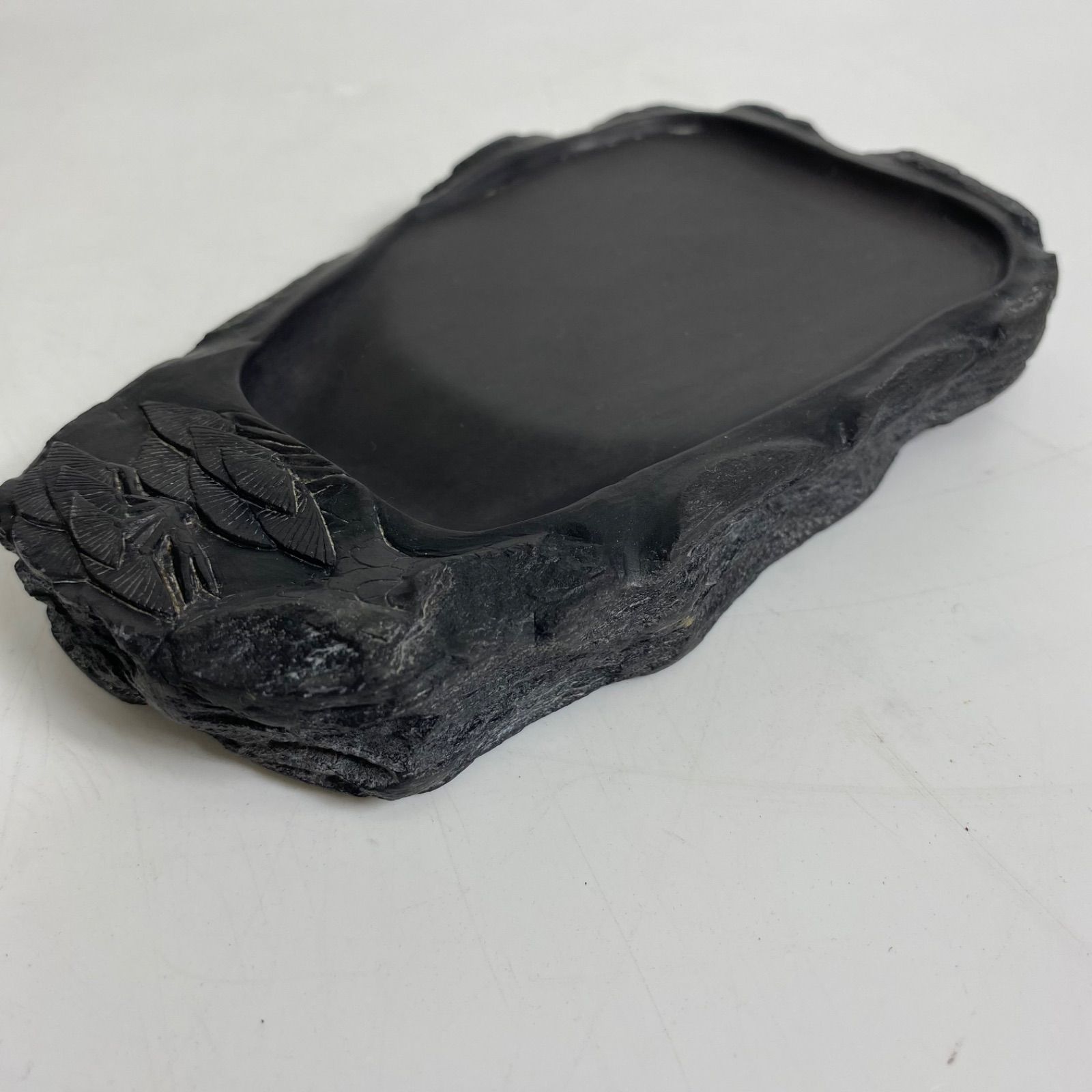 端渓硯 松彫刻 硯 木箱付き 中国硯 唐硯 文房四宝 書道用品 墨磨き