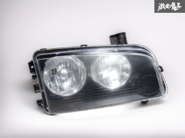 即発送 DODGE ダッジ純正 チャージャー 06-10y ハロゲン ヘッドライト ヘッドランプ 右 右側 04806164AG