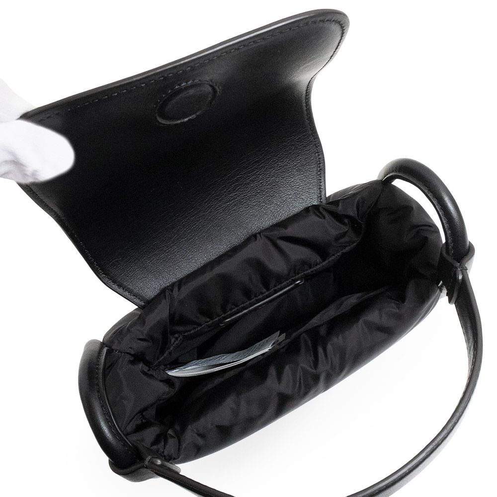 ナイロン レザー