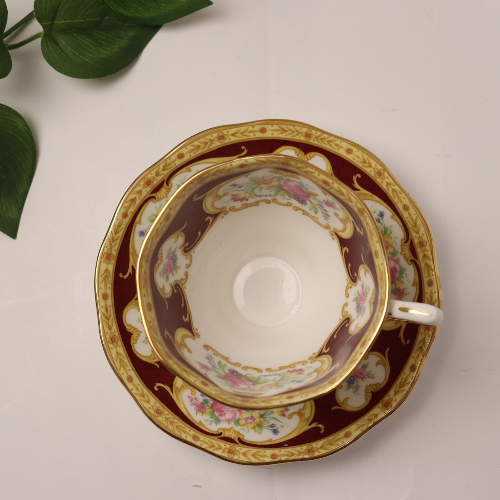英国 ロイヤルアルバート ROYAL ALBERT Lady Hamilton カップ