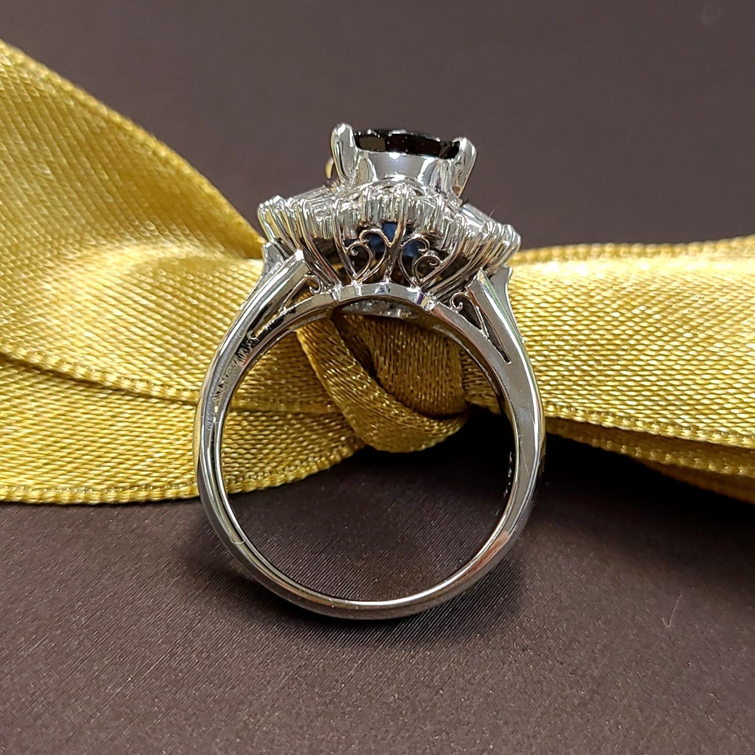 神秘の輝き! 3.56ct サファイア ダイヤモンド プラチナ リング 鑑別