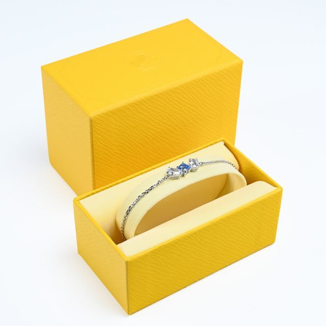 Swarovski スワロフスキー ブレスレット 5668359 Mesmera Mesmera bracelet, Mixed cuts, Blue, Rhodium plated | Swarovski