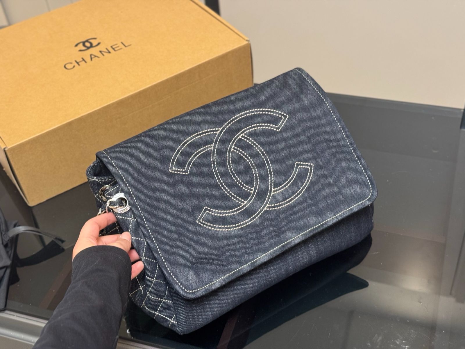 シャネル 24B デニム メッセンジャーバッグ 今日特価】Chanel Denim Messenger Bag シャネル デニム